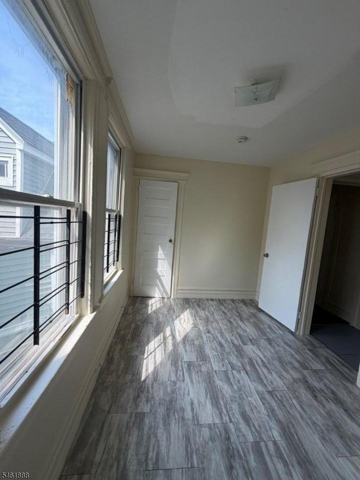 92 S 8th St - Photo 7 of 10