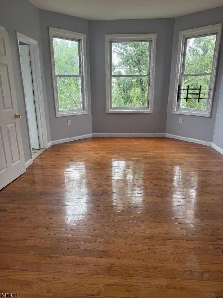 131 Ridgewood Ave #3 - Photo 3 of 16