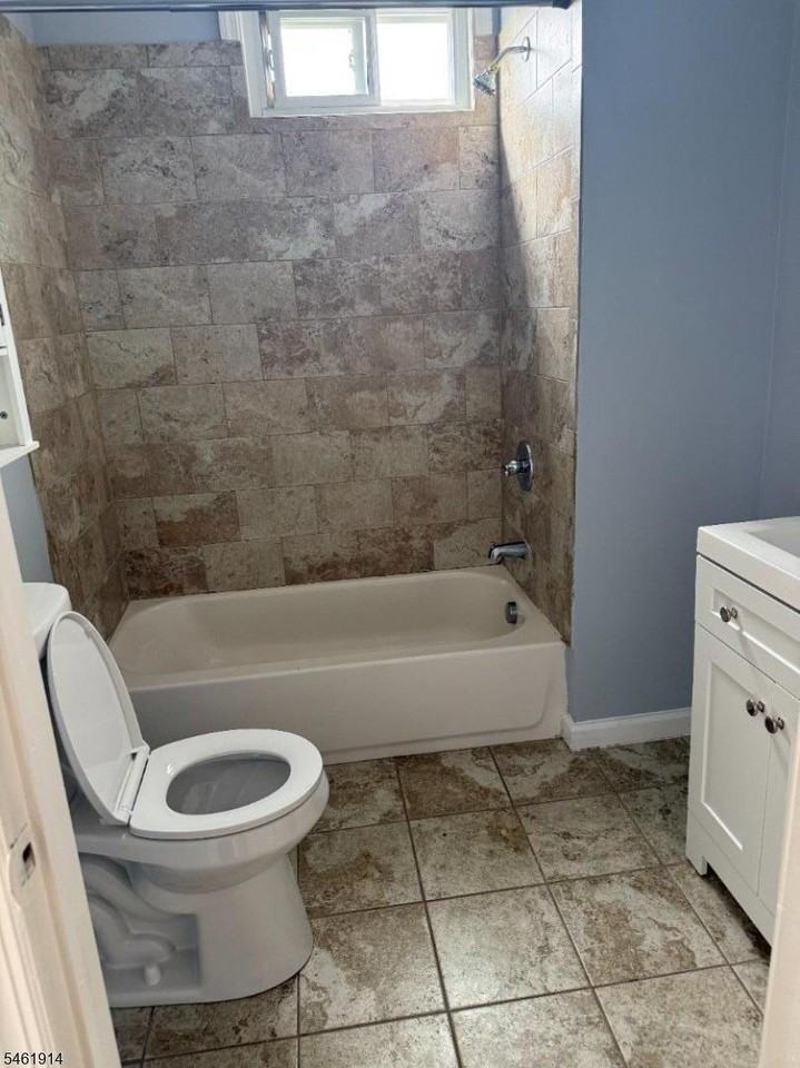 131 Ridgewood Ave #3 - Photo 6 of 16