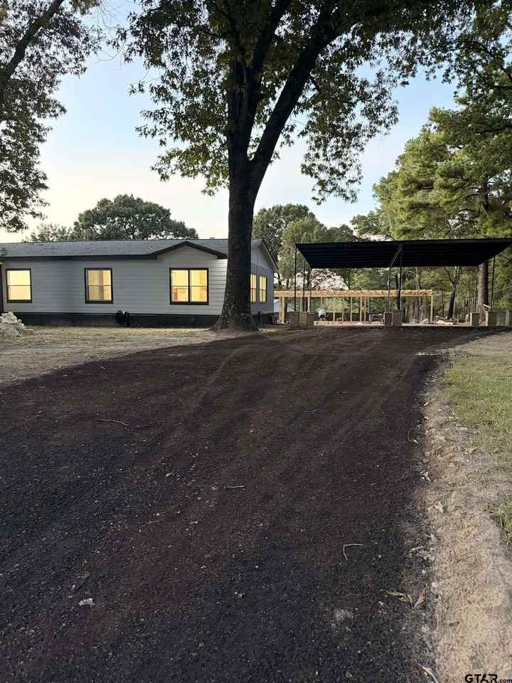 5611 Holiday Hills Rd - Photo 2 of 33