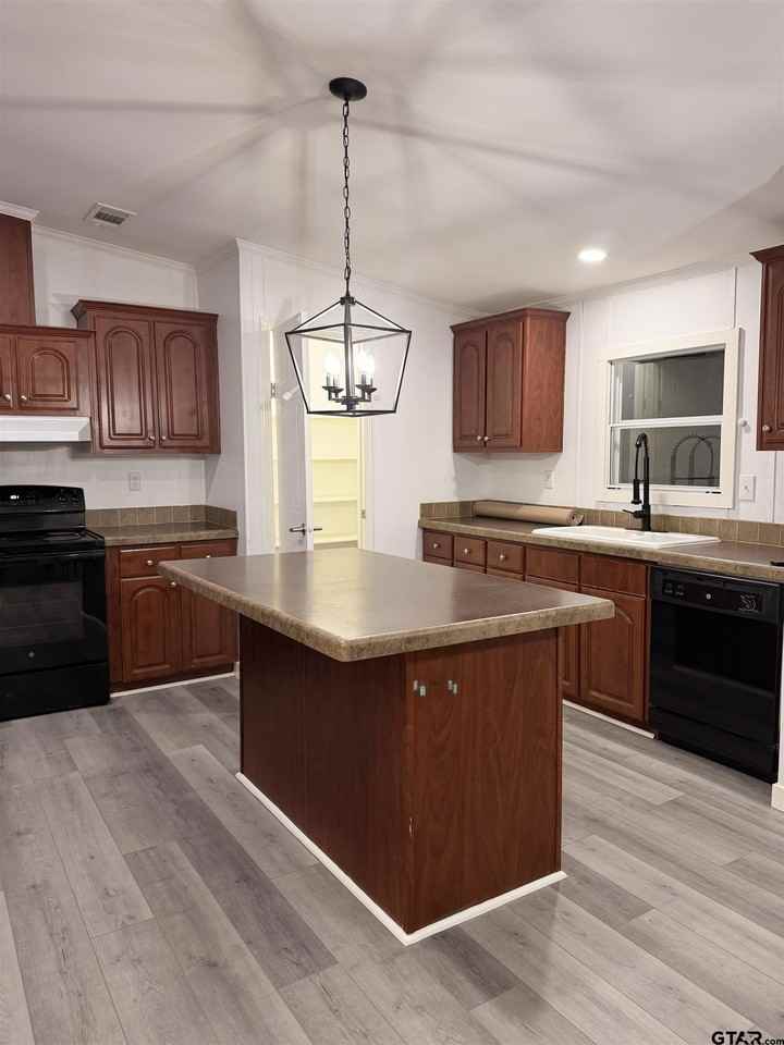 5611 Holiday Hills Rd - Photo 7 of 33