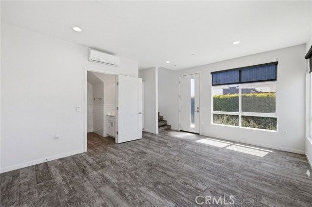 783 Wonder Ln - Photo 4 of 8