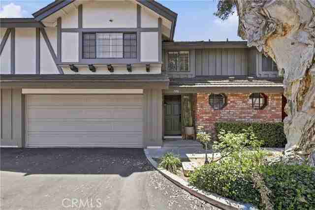 306 Campbell Ln - Photo 3 of 8