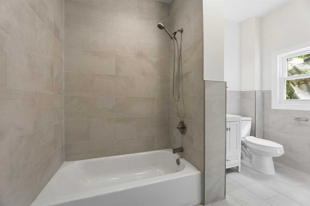 79 Audubon Ave #2 - Photo 7 of 13