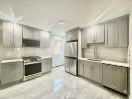 featured image of 78 Boyd Ave #2