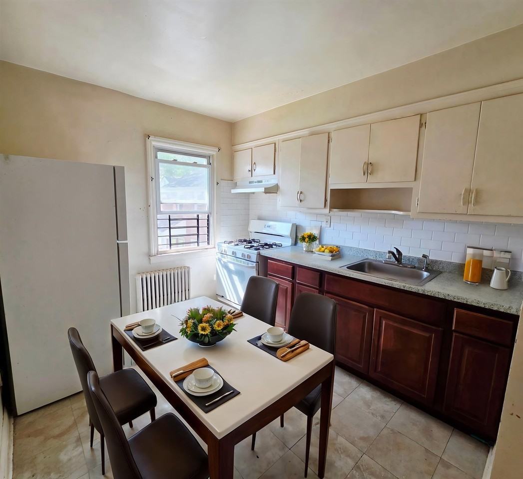 140 Van Houten Ave #8B - Photo 3 of 7