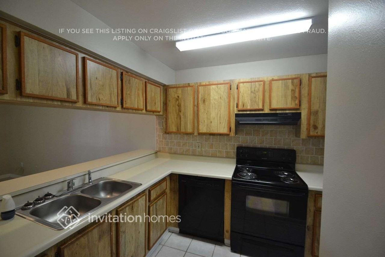 4636 E Eastwind Dr - Photo 7 of 22