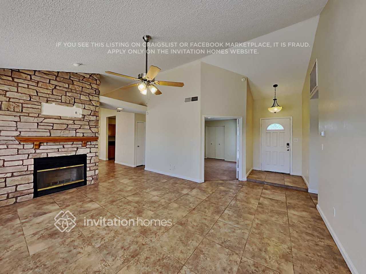 2500 N Cholla St - Photo 4 of 19