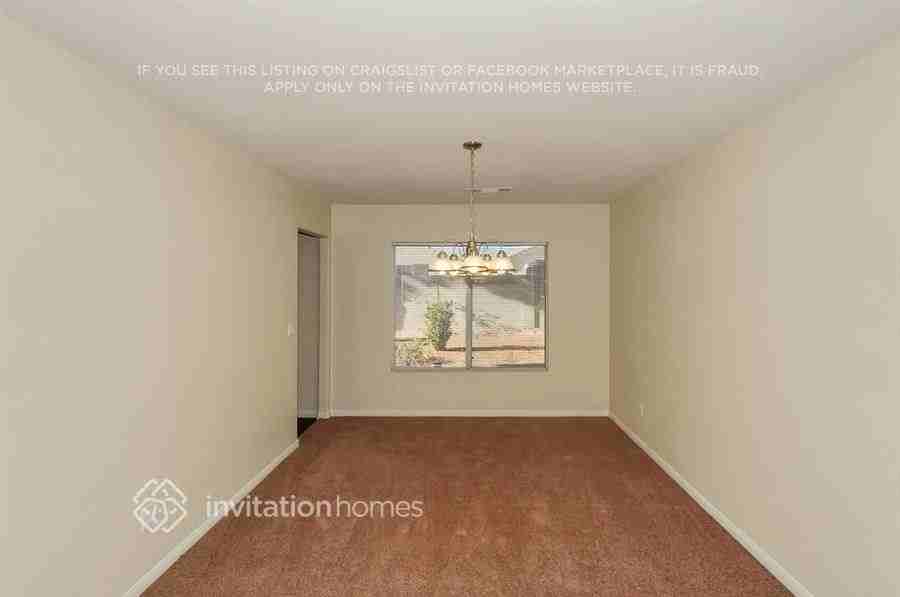 8508 W Gilmore Ave - Photo 6 of 21