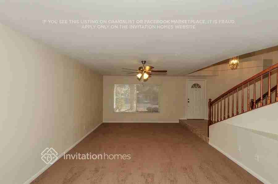 8508 W Gilmore Ave - Photo 7 of 21