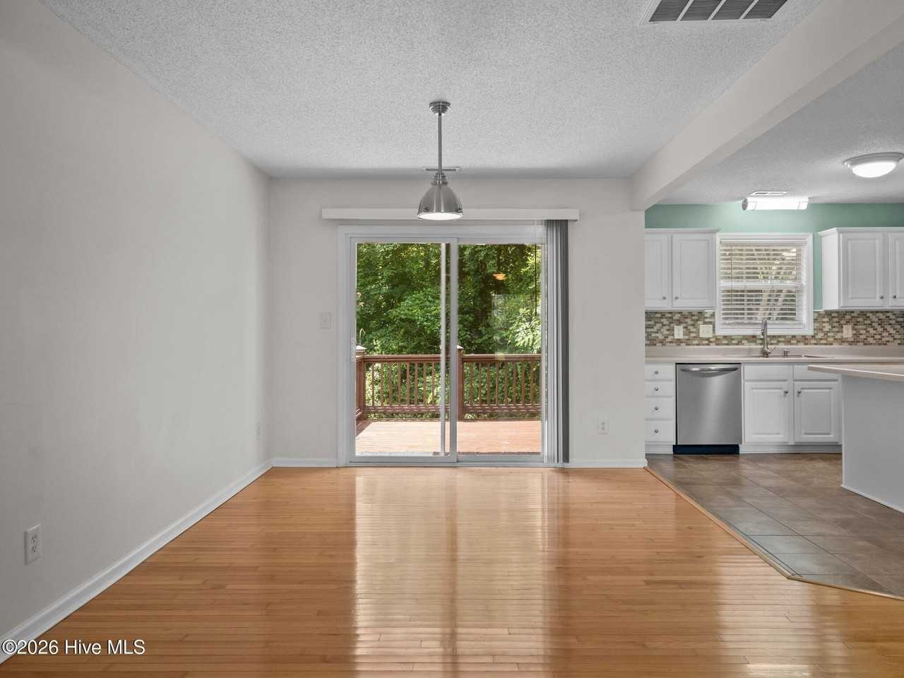 305 Appaloosa Ct - Photo 7 of 27