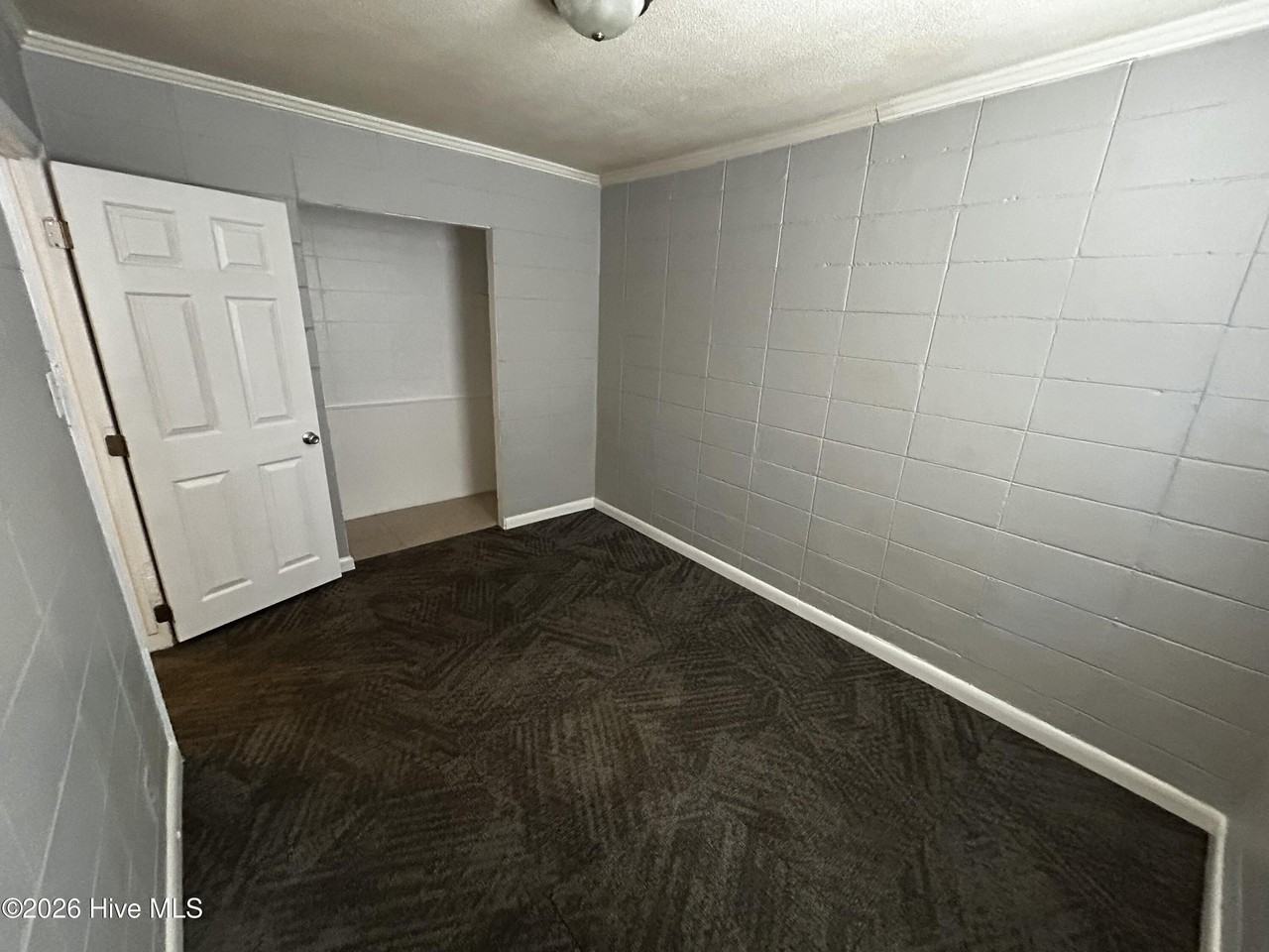111 Morton St #5 - Photo 5 of 6