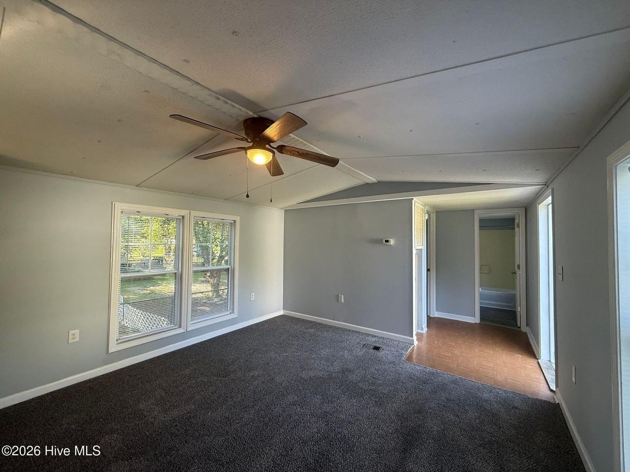 449 White Oak Ln - Photo 2 of 7