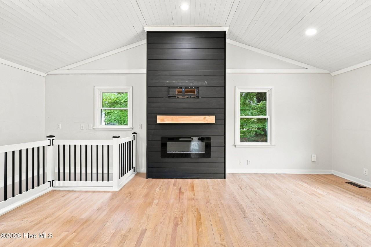 3108 Brentwood Rd - Photo 3 of 41