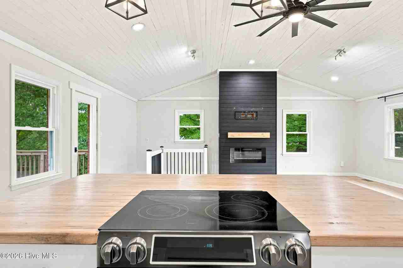 3108 Brentwood Rd - Photo 6 of 41