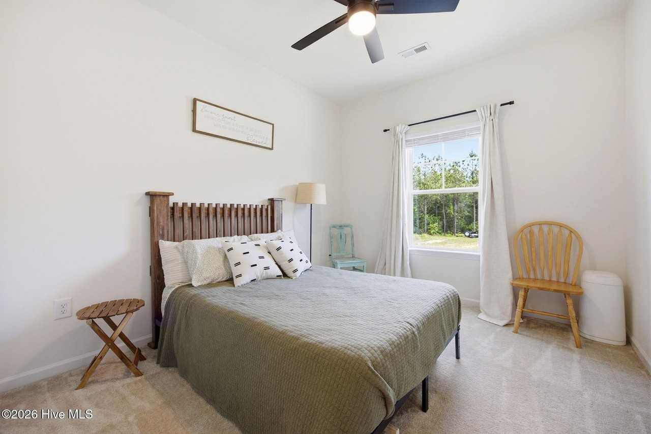 315 Enfield Dr - Photo 3 of 44