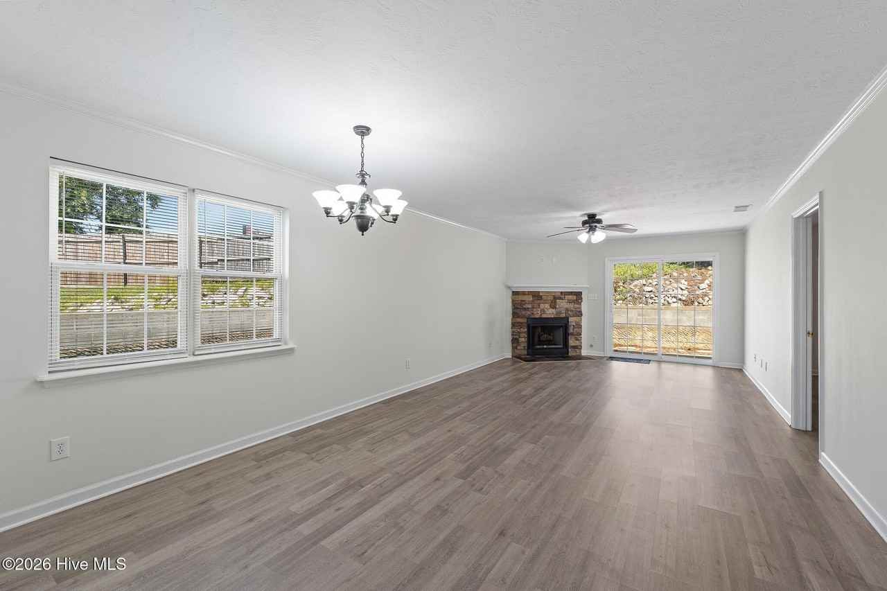 4469 Misty Cove Ct - Photo 3 of 15