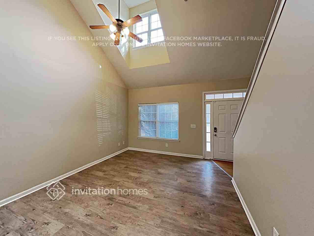 415 Pierpont Ct - Photo 4 of 18