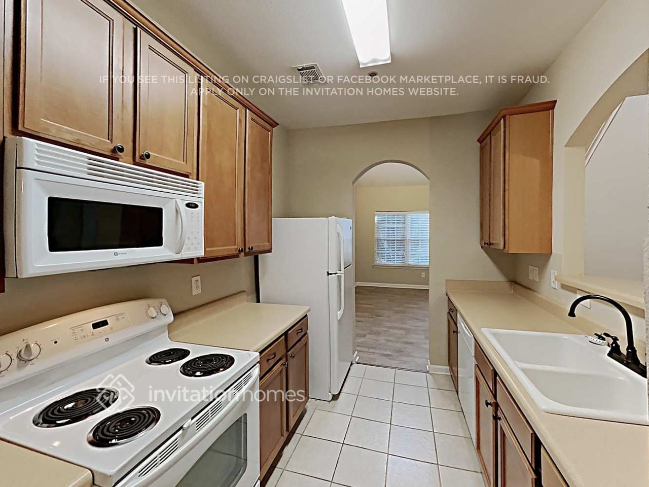415 Pierpont Ct - Photo 6 of 18