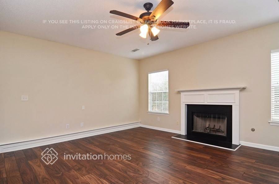 4457 Estate St - Photo 4 of 11
