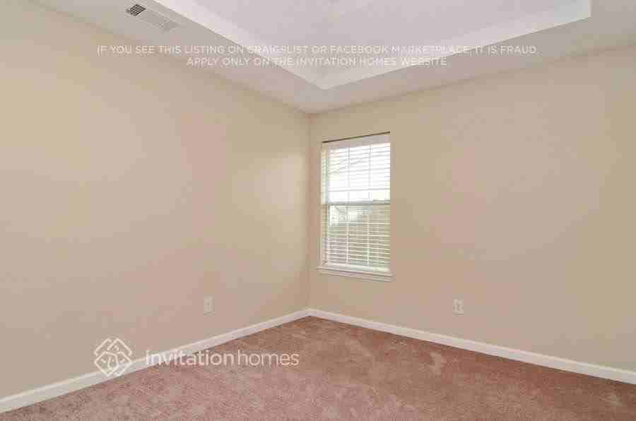 4457 Estate St - Photo 7 of 11