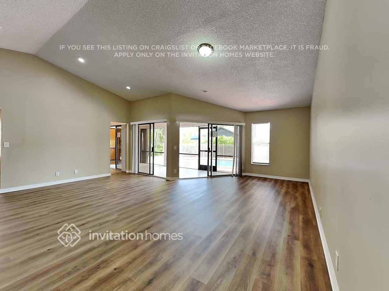 6625 Nw 48th Mnr - Photo 4 of 18