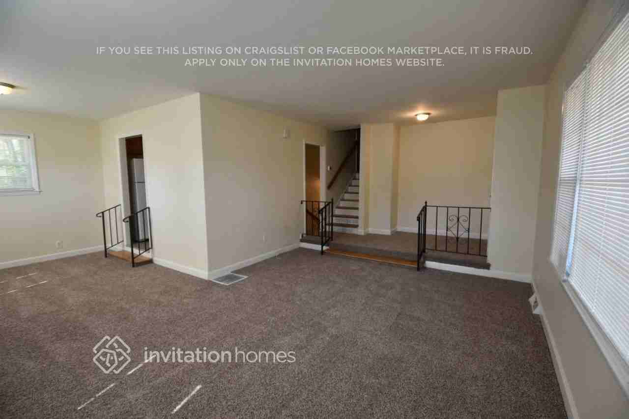 5813 Martin Lake Rd - Photo 3 of 9