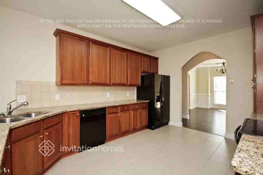 3177 Misty View Trl - Photo 4 of 16