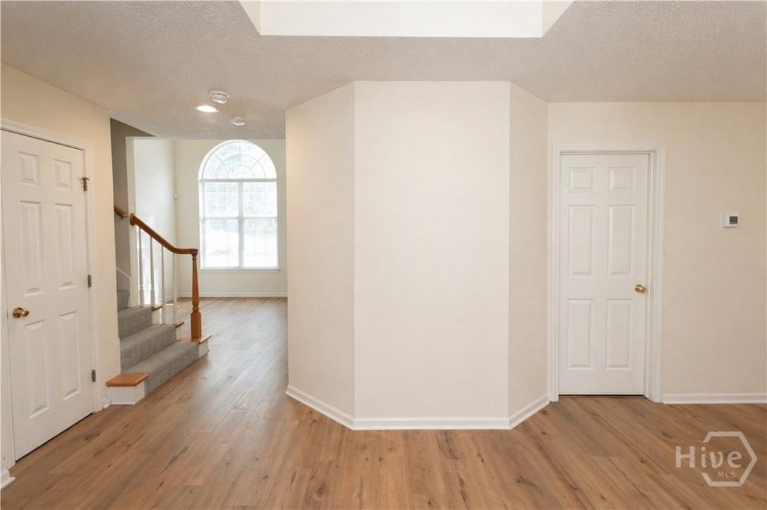105 Heritage Way - Photo 6 of 39