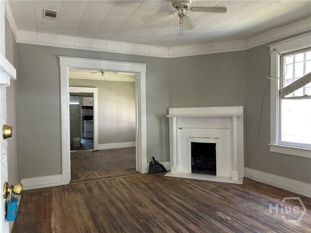 1125 Se 36th St - Photo 2 of 13