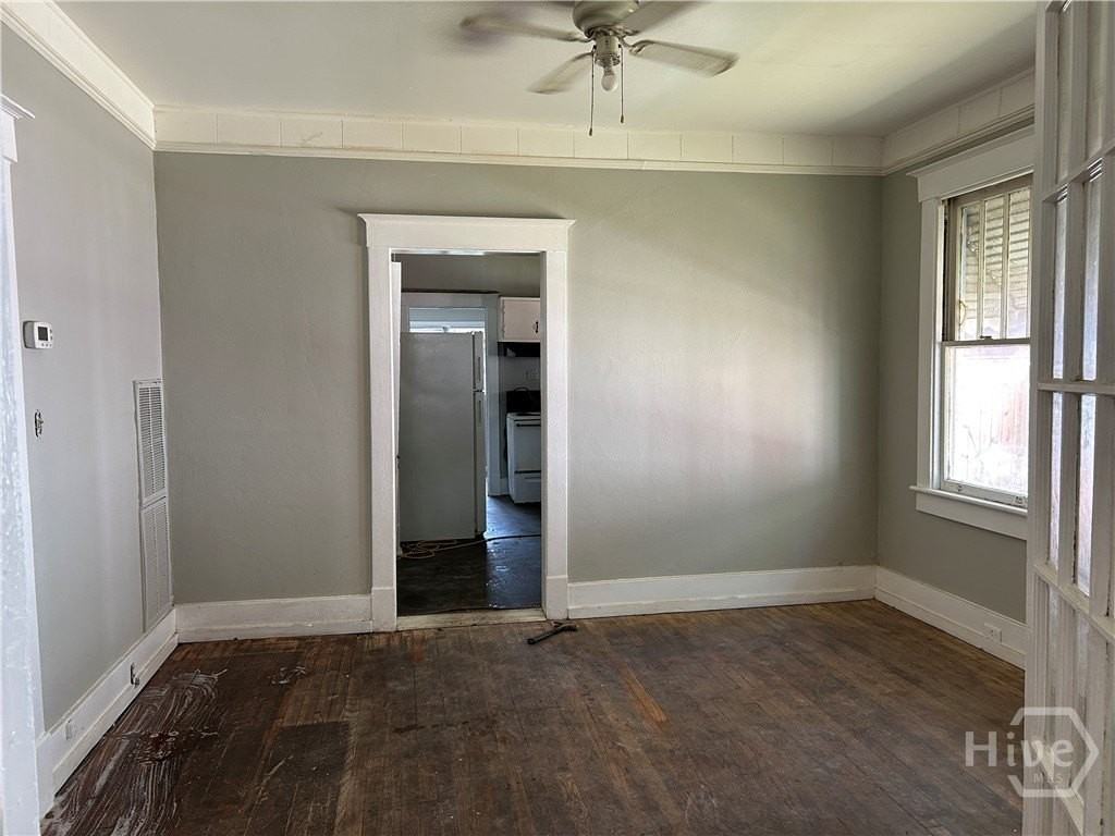 1125 Se 36th St - Photo 4 of 13