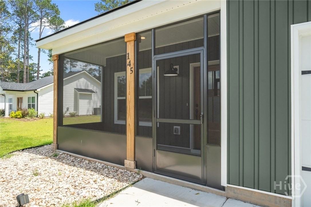 145 Waters Cir - Photo 4 of 50