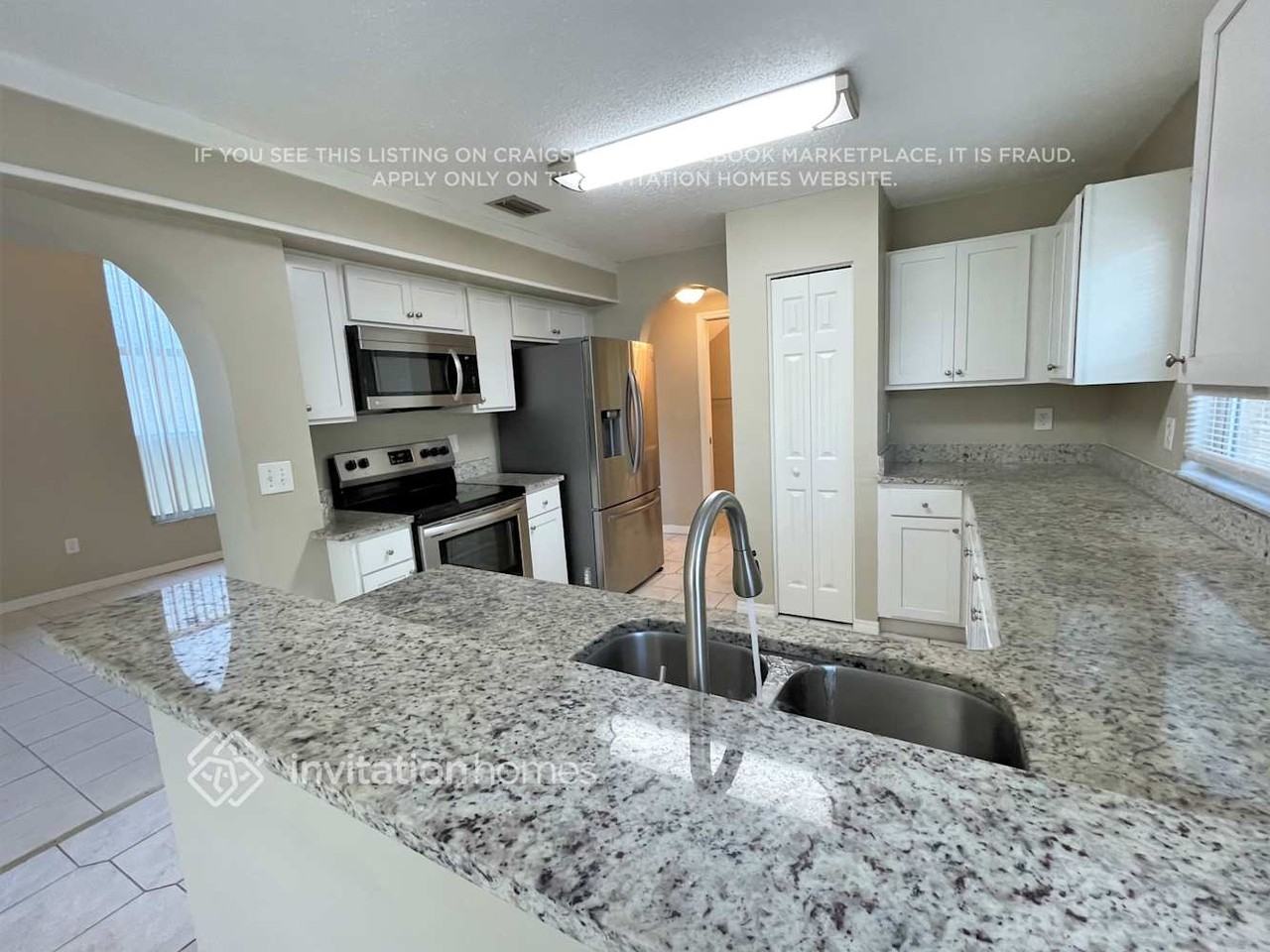 733 Burlwood St - Photo 6 of 17