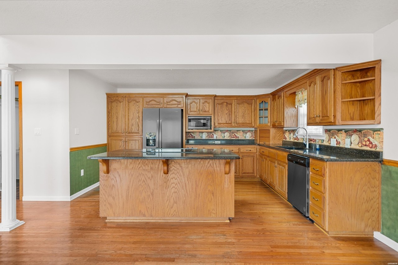115 Springbrook Pt - Photo 7 of 22