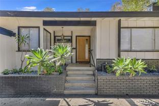 9425 Mclennan Ave - Photo 1 of 1
