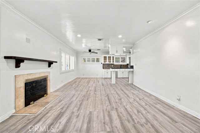 12730 Lorne St - Photo 3 of 7