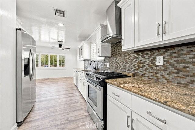 12730 Lorne St - Photo 6 of 7