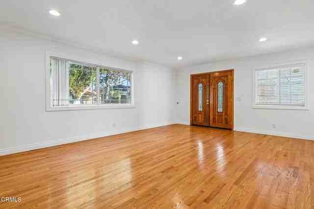 6003 N Muscatel Ave - Photo 3 of 7