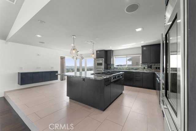 900 Cavanagh Rd - Photo 5 of 8