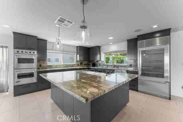 900 Cavanagh Rd - Photo 6 of 8
