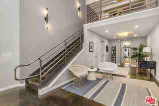 125 N Raymond Ave #412