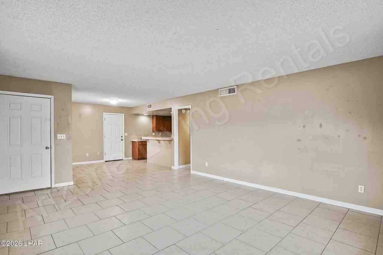 703 Desert Glen Dr #A - Photo 4 of 20