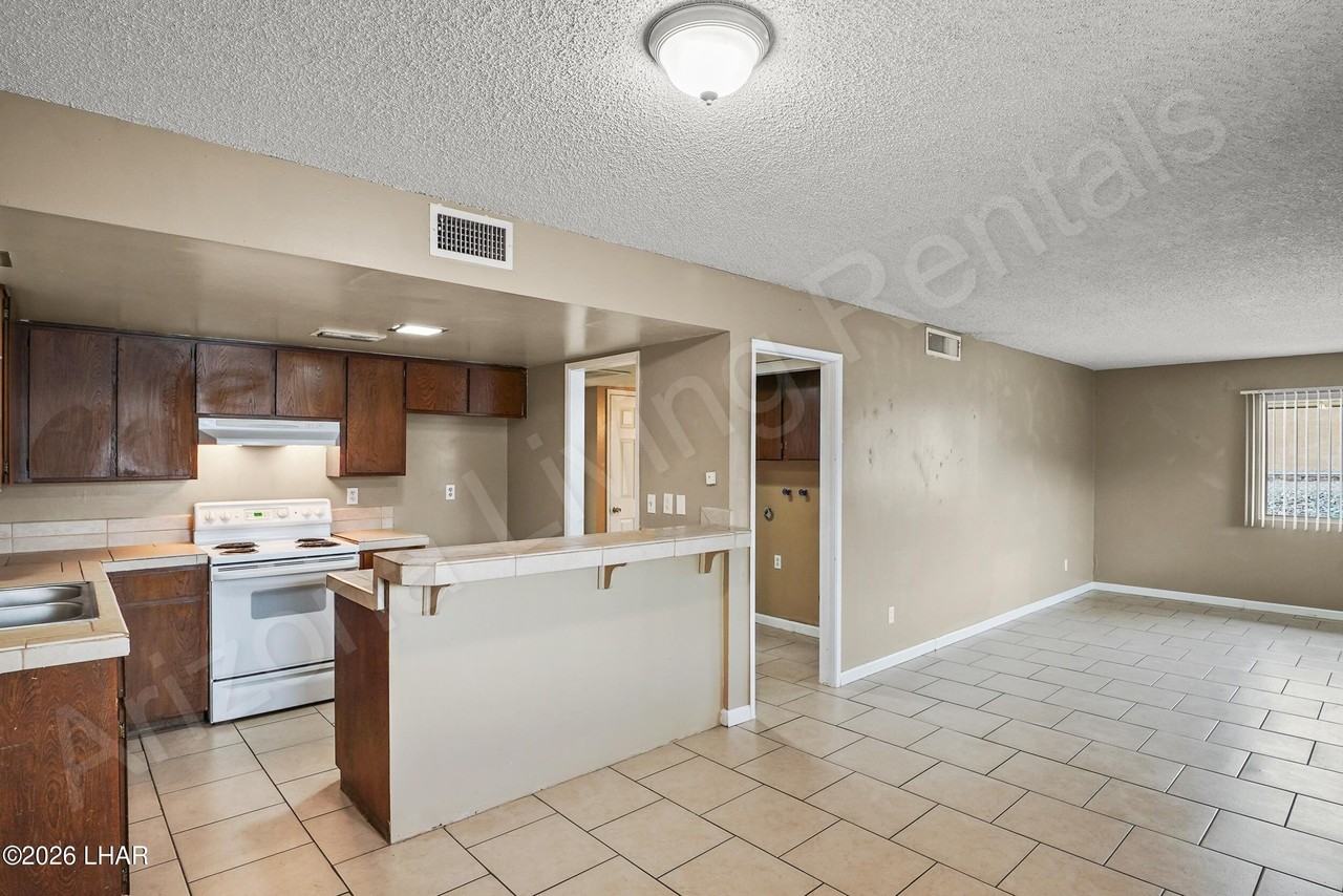 703 Desert Glen Dr #A - Photo 6 of 20