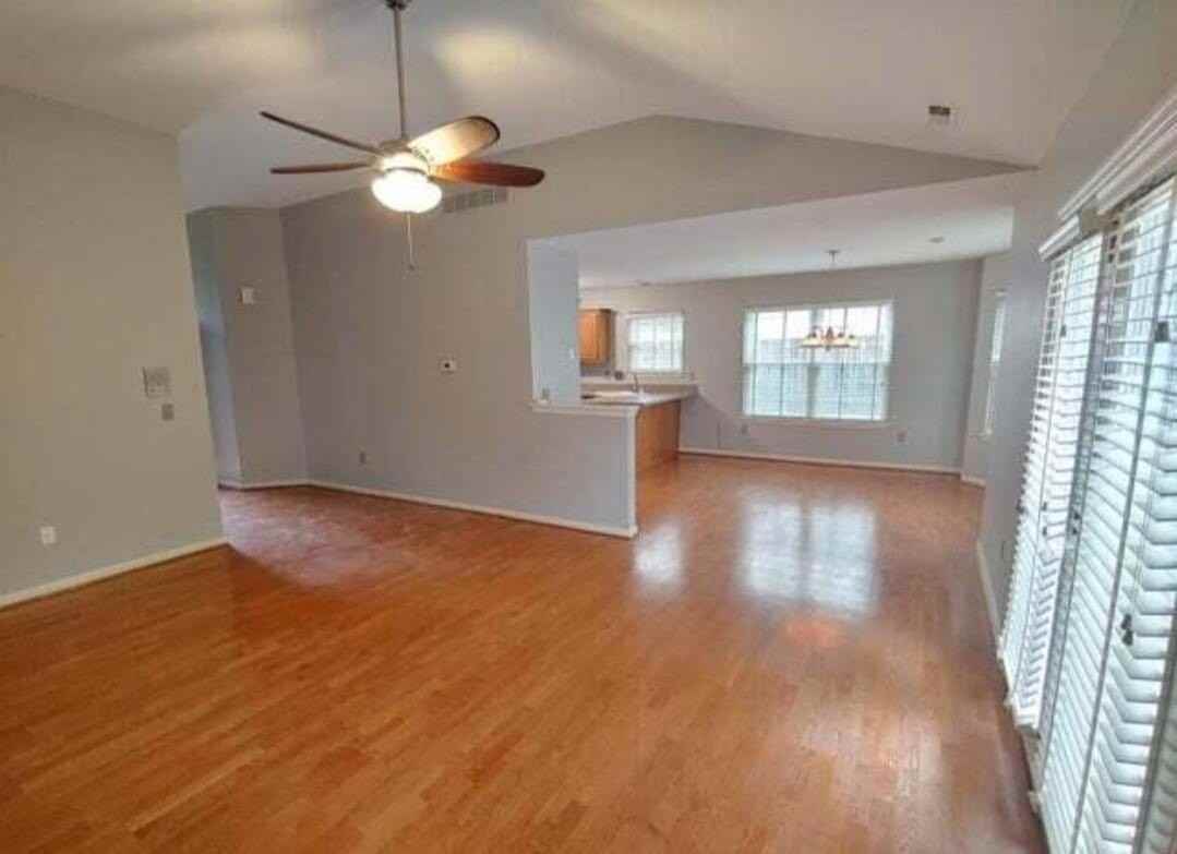 917 Palomino Ln - Photo 2 of 8