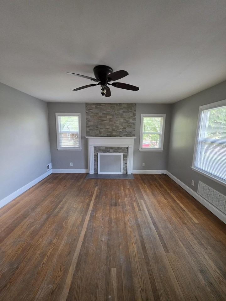 1038 Kees Rd - Photo 3 of 27