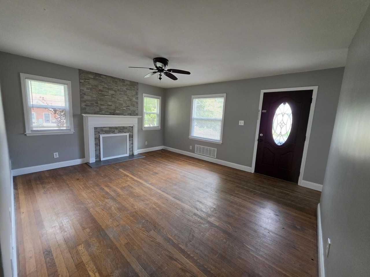 1038 Kees Rd - Photo 4 of 27
