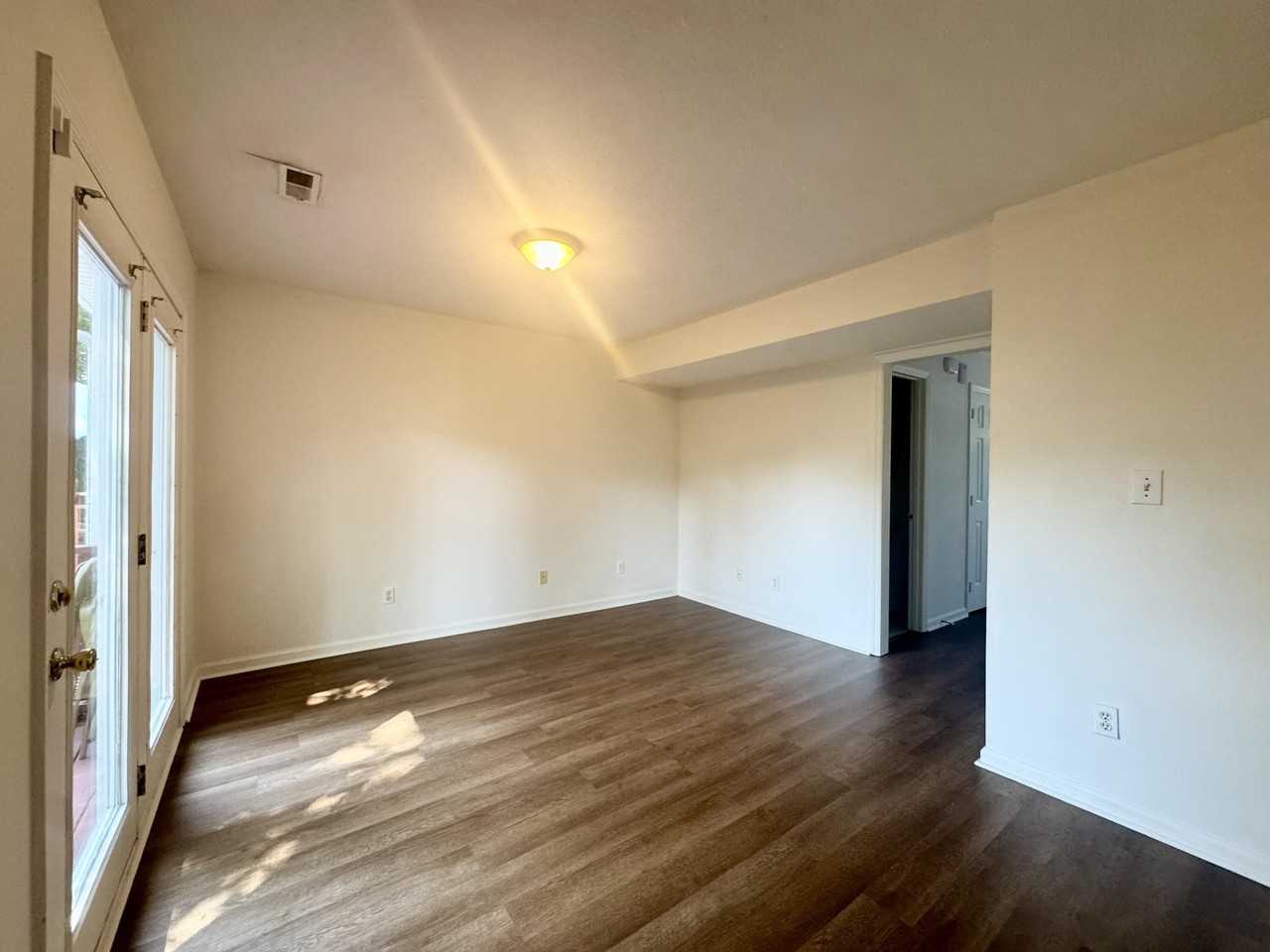 1132 Jonestown Ln - Photo 7 of 22