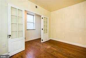 827 S Bond St - Photo 3 of 19