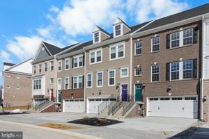 featured image of 1727 Watercrossing Rd