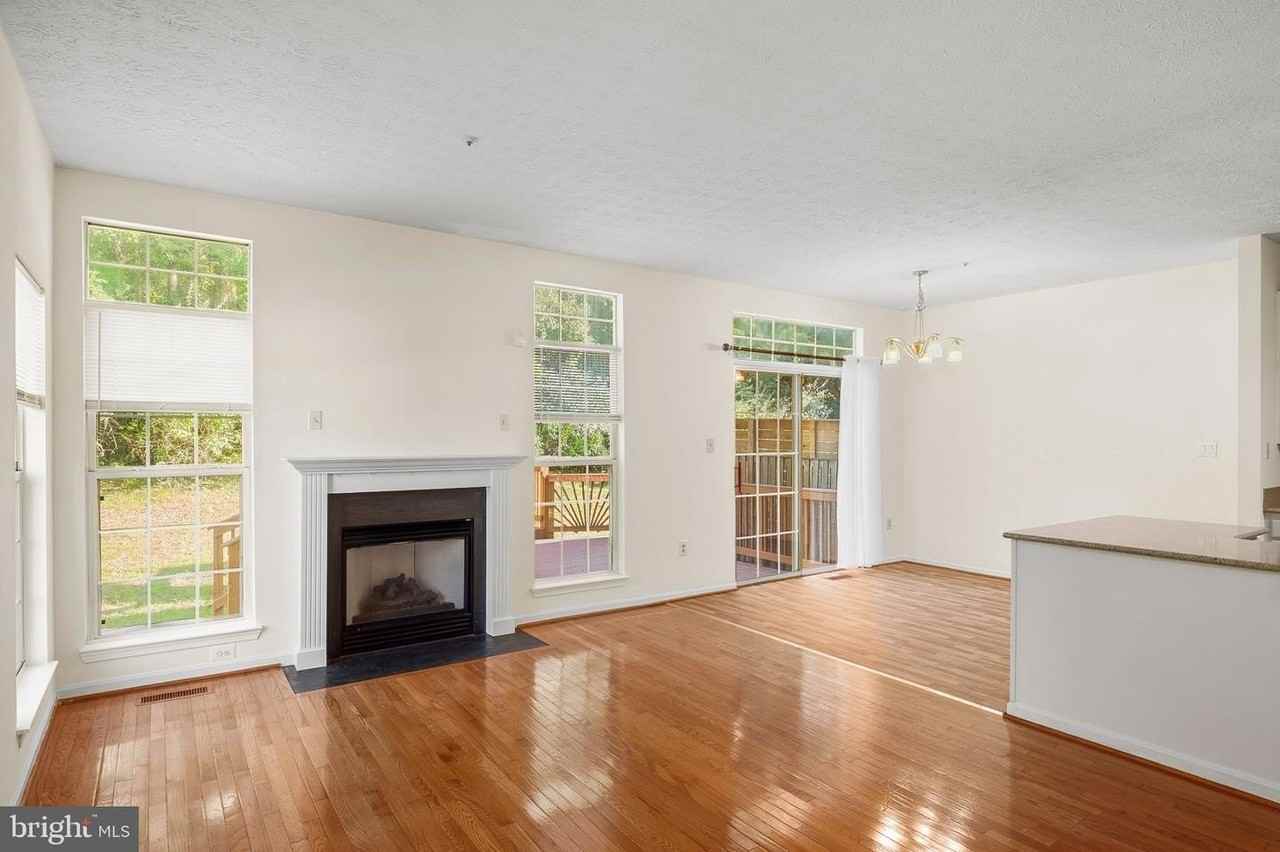 6035 Grenfell Loop - Photo 3 of 30